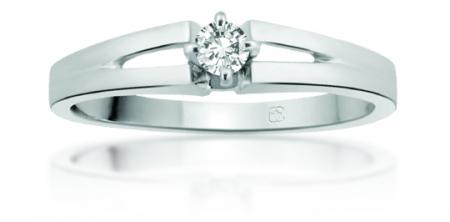 <em>14K Round Cut Diamond Ring; $449 </em> 